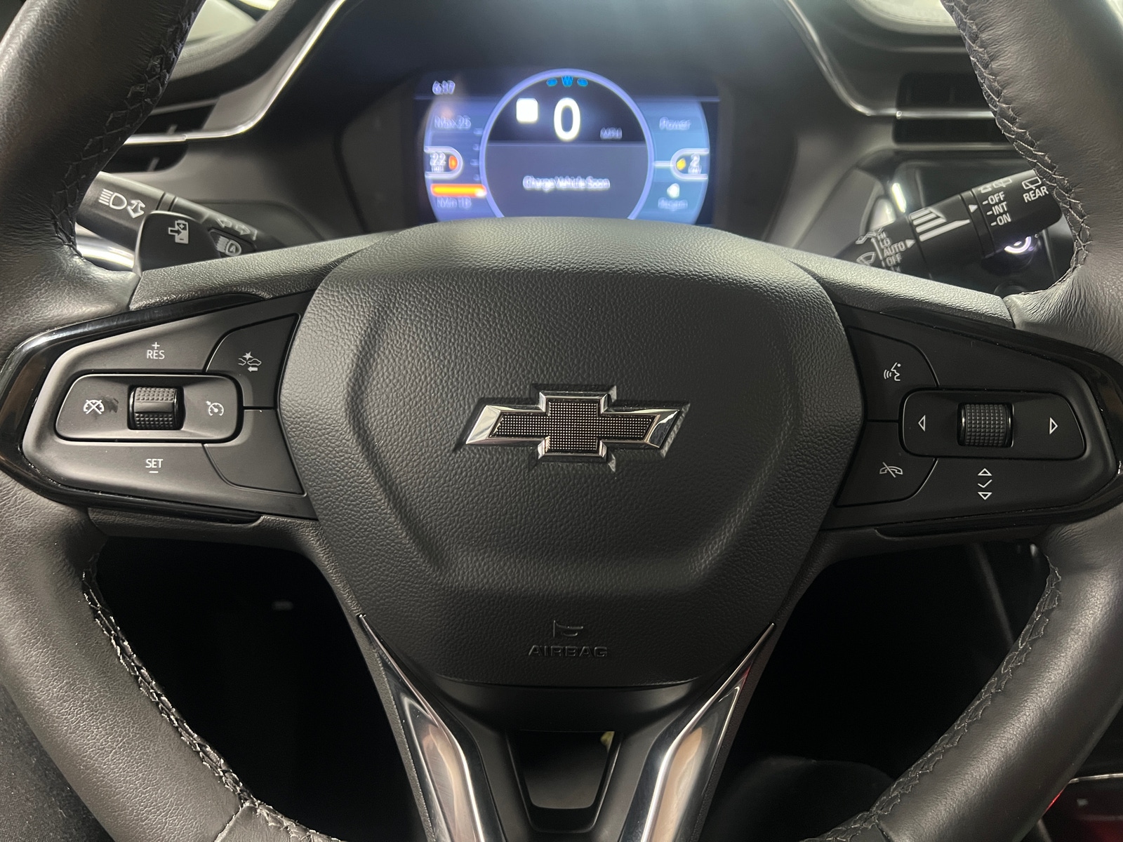 Thumbnail: 2023 Chevrolet Bolt EUV - 4