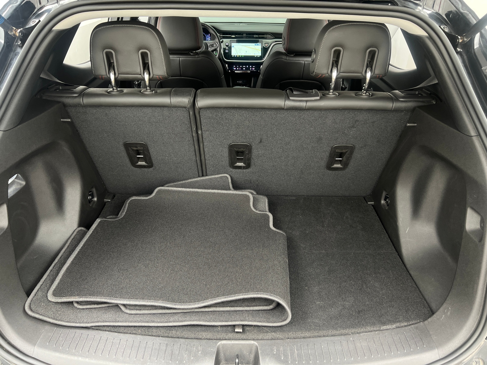 Thumbnail: 2023 Chevrolet Bolt EUV - 6