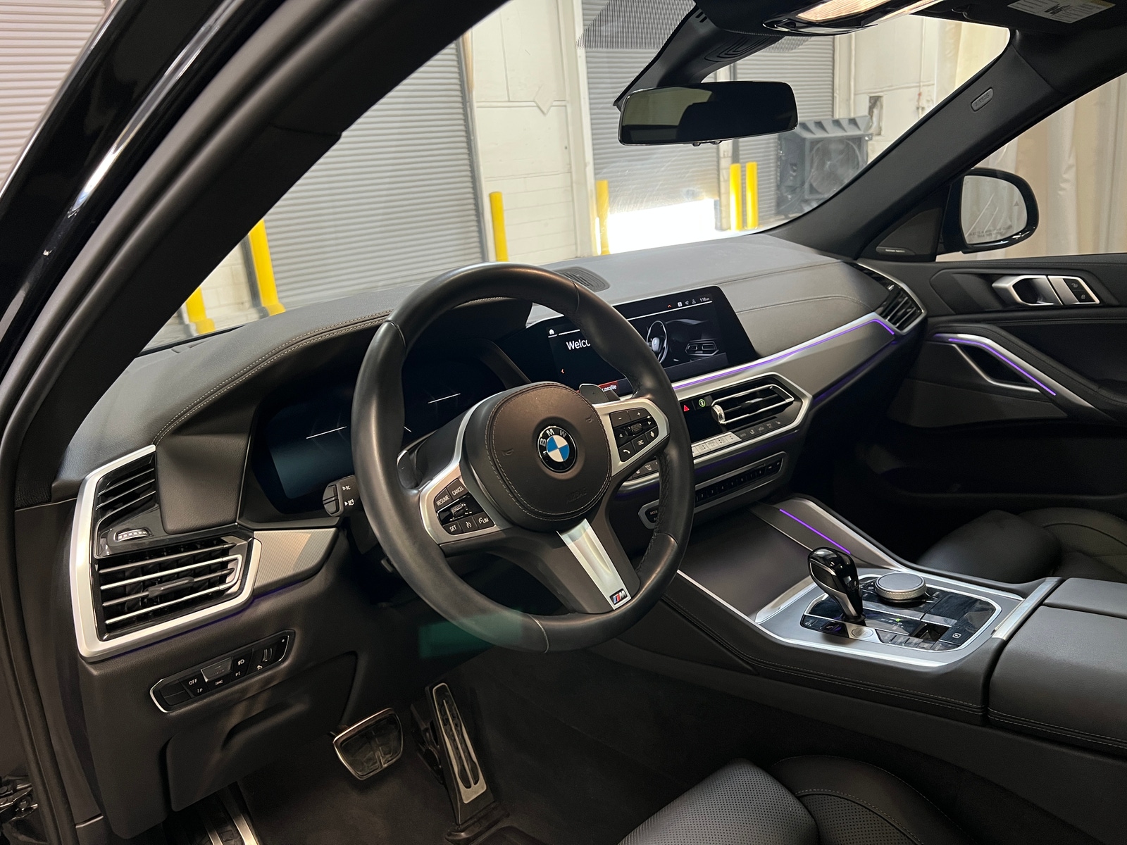 Thumbnail: 2023 BMW X6 - 2