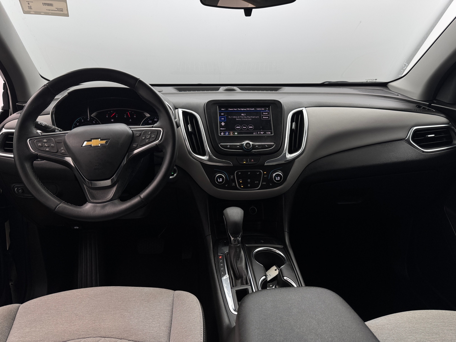 Thumbnail: 2023 Chevrolet Equinox - 3