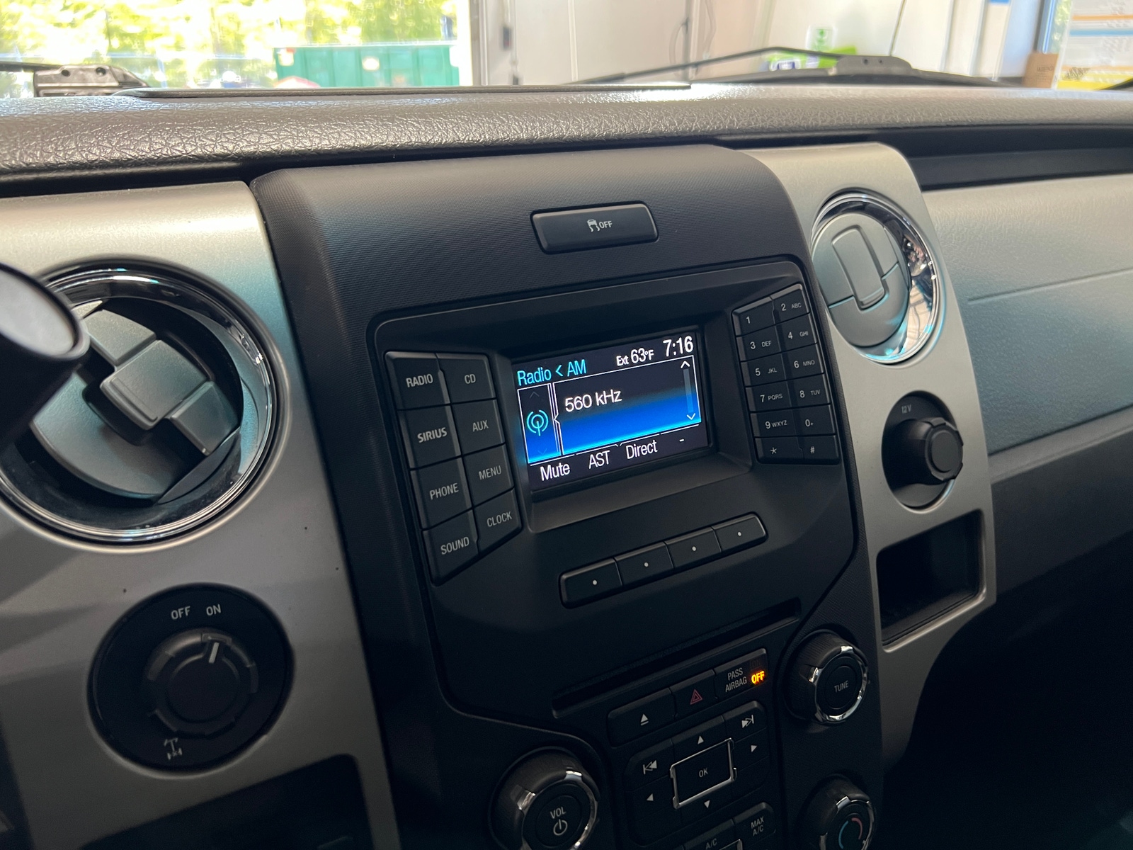 Thumbnail: 2013 Ford Econoline - 4