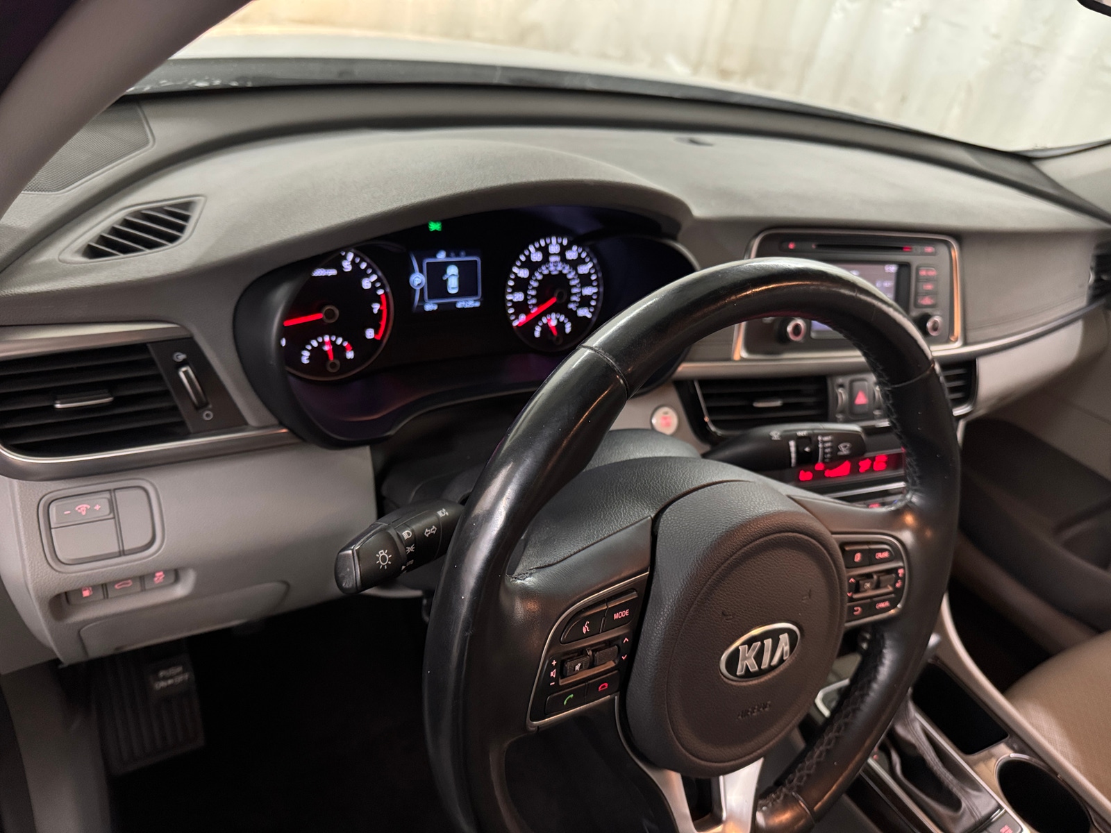 Thumbnail: 2016 Kia Optima - 2