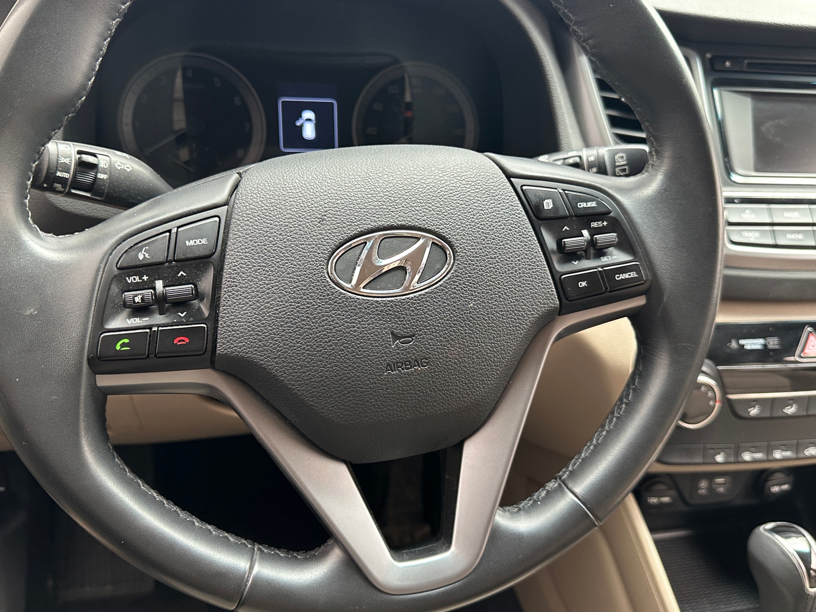 Thumbnail: 2016 Hyundai Tucson - 5