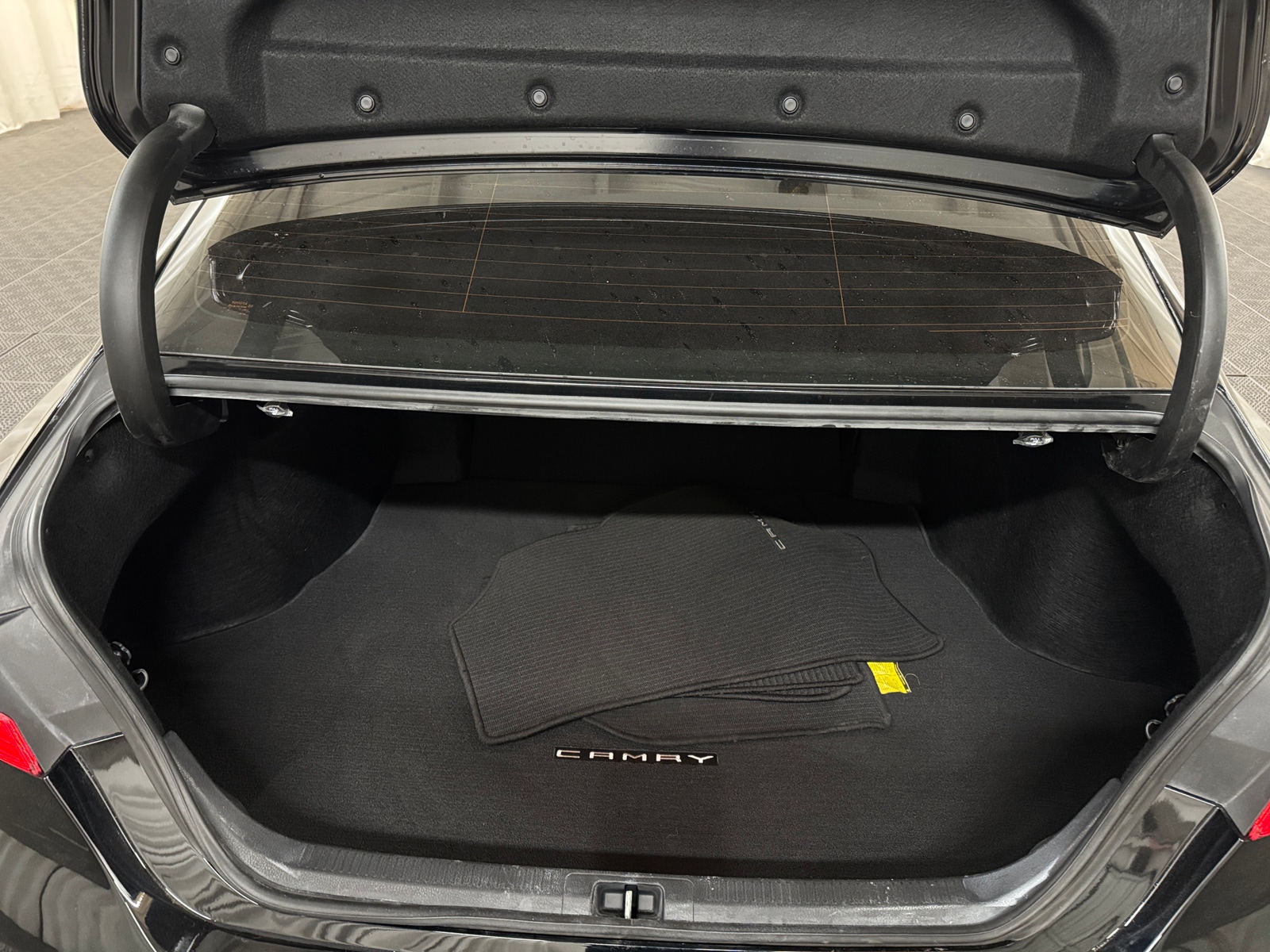 Thumbnail: 2018 Toyota Camry - 7