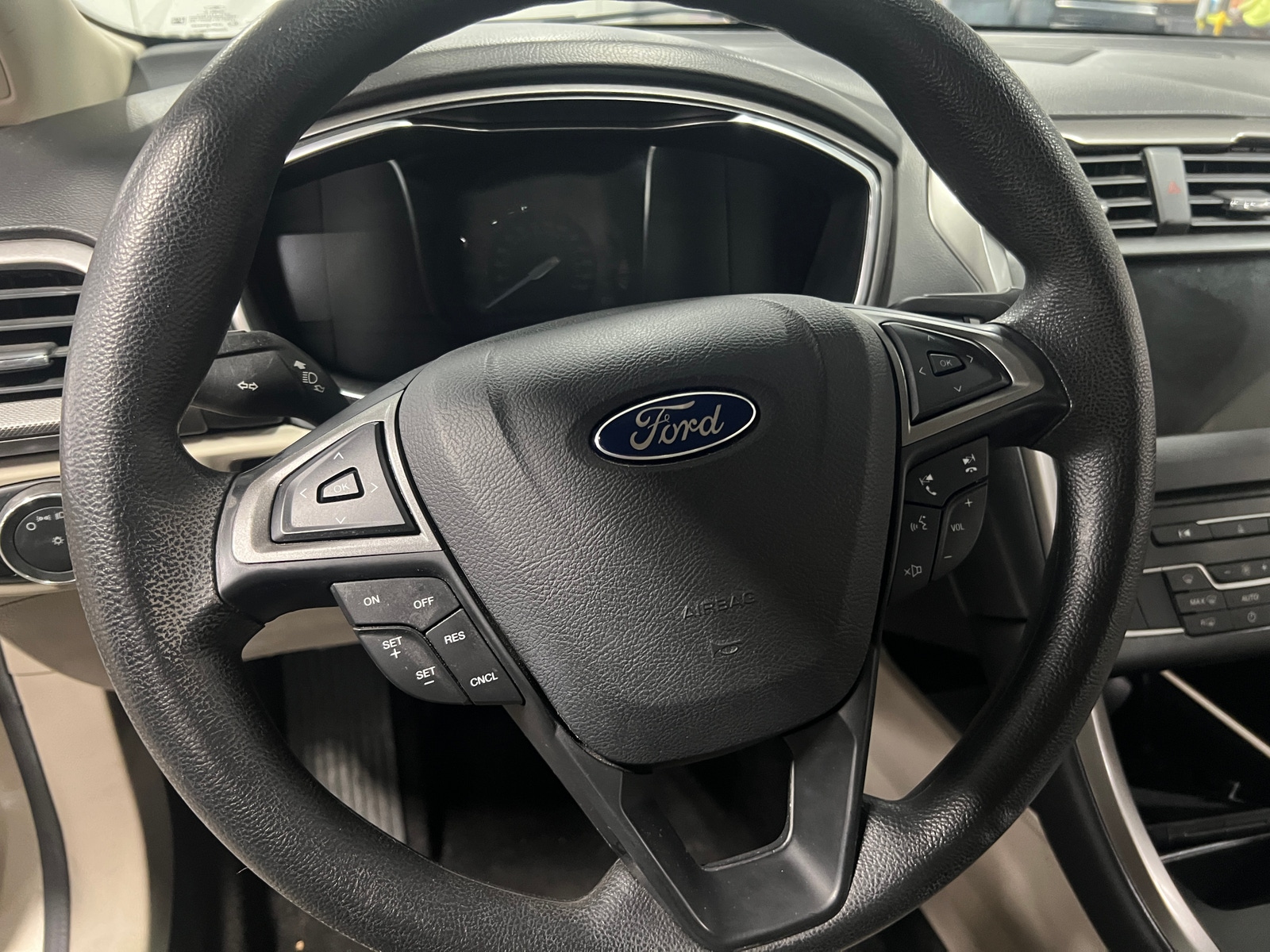 Thumbnail: 2017 Ford Fusion - 5