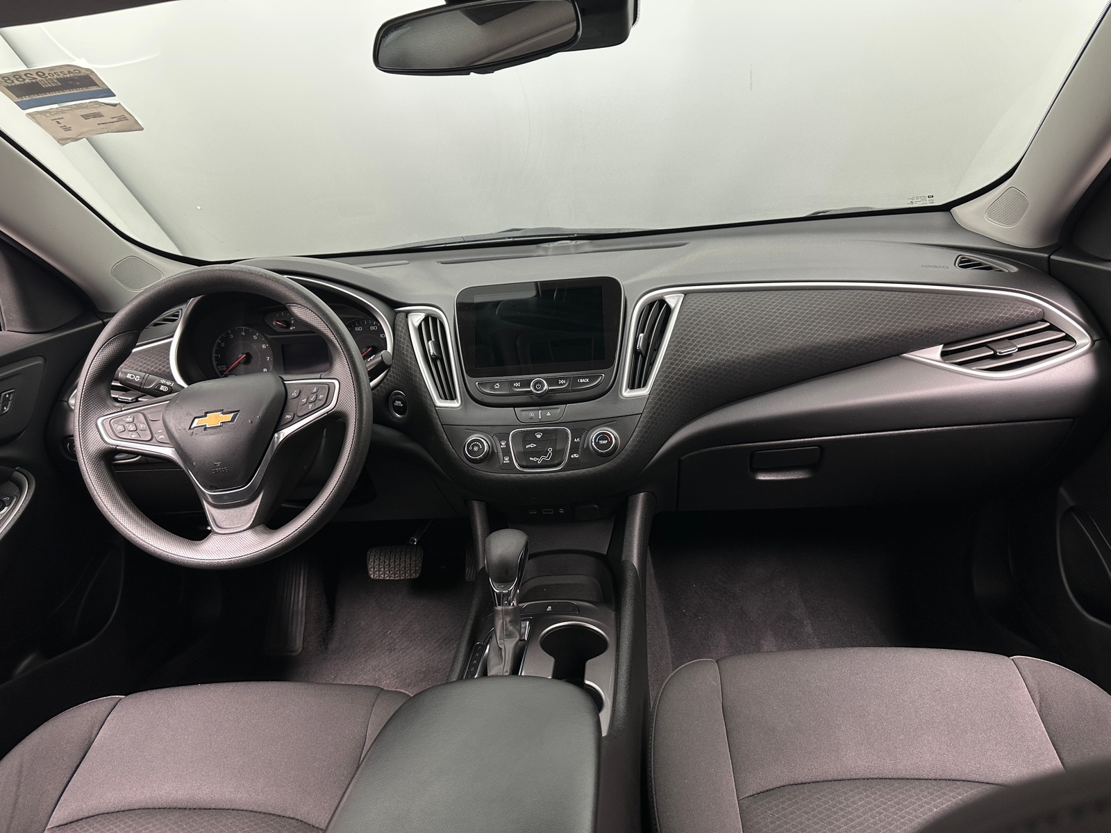 Thumbnail: 2023 Chevrolet Malibu - 3