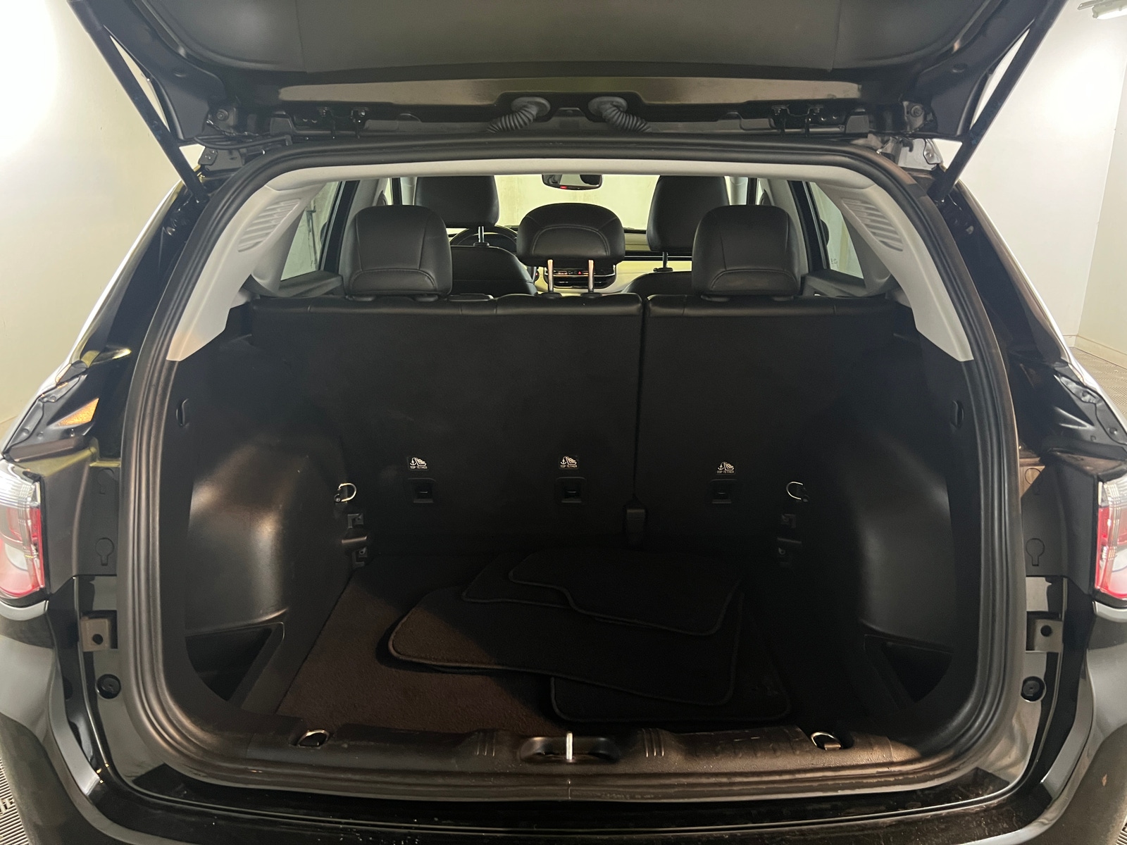 Thumbnail: 2022 Jeep Compass - 6