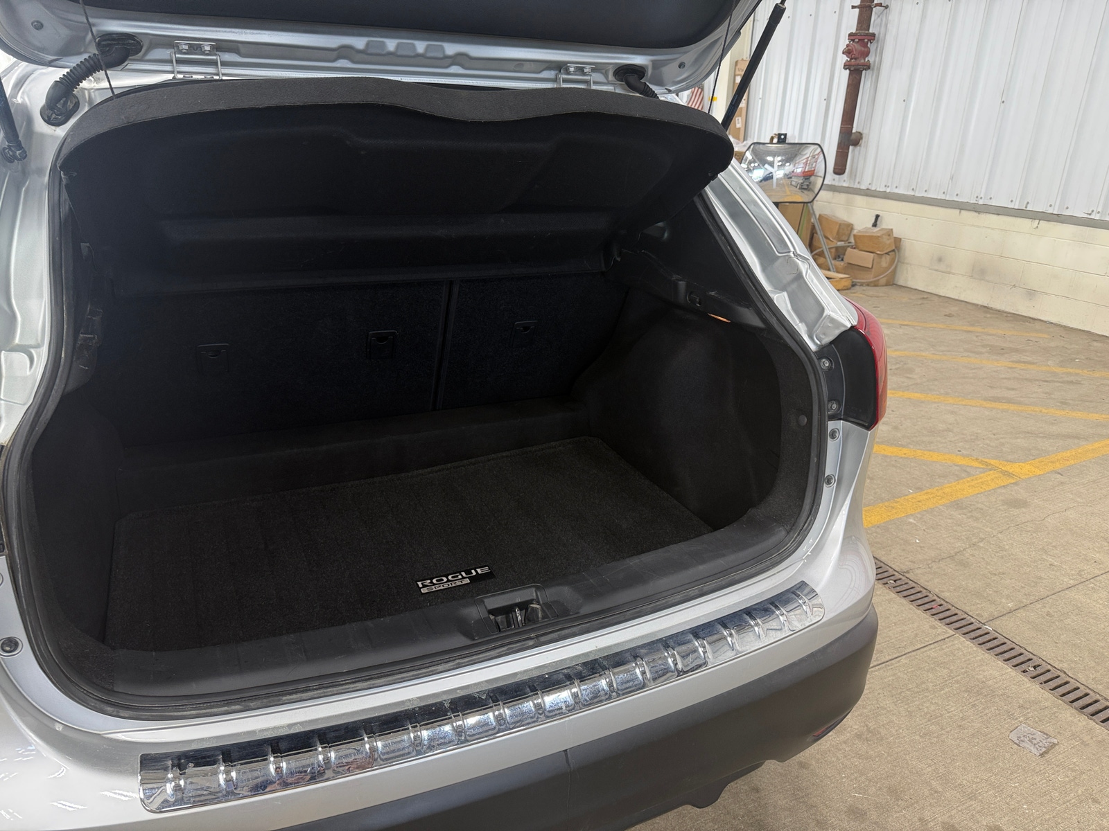 Thumbnail: 2018 Nissan Rogue Sport - 7