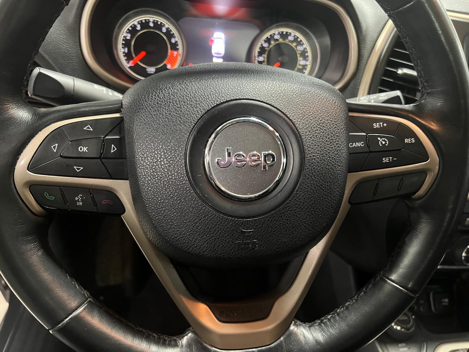 Thumbnail: 2015 Jeep Cherokee - 4