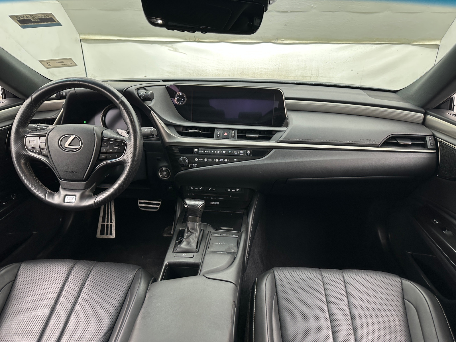 Thumbnail: 2019 Lexus ES - 3