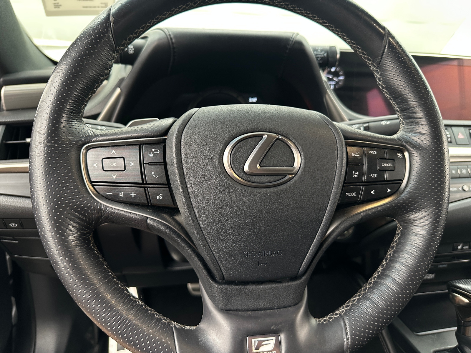 Thumbnail: 2019 Lexus ES - 5