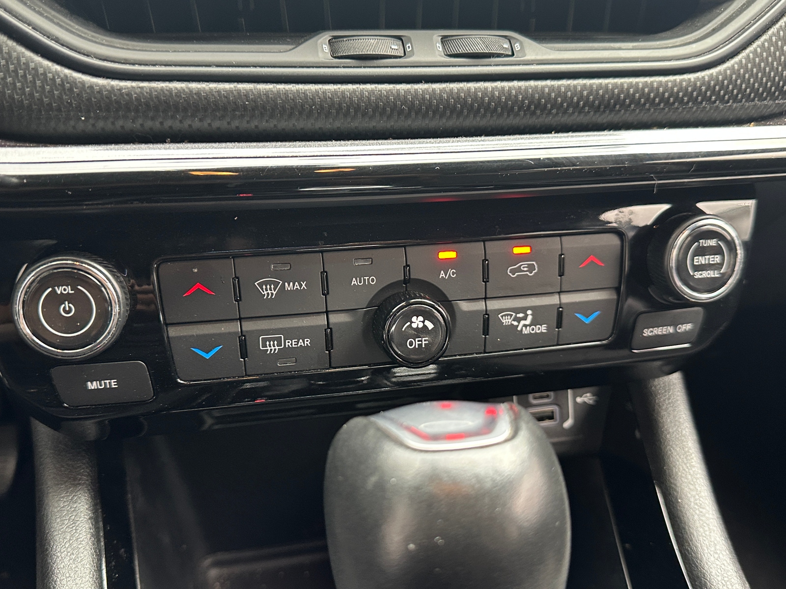 Thumbnail: 2022 Jeep Compass - 3