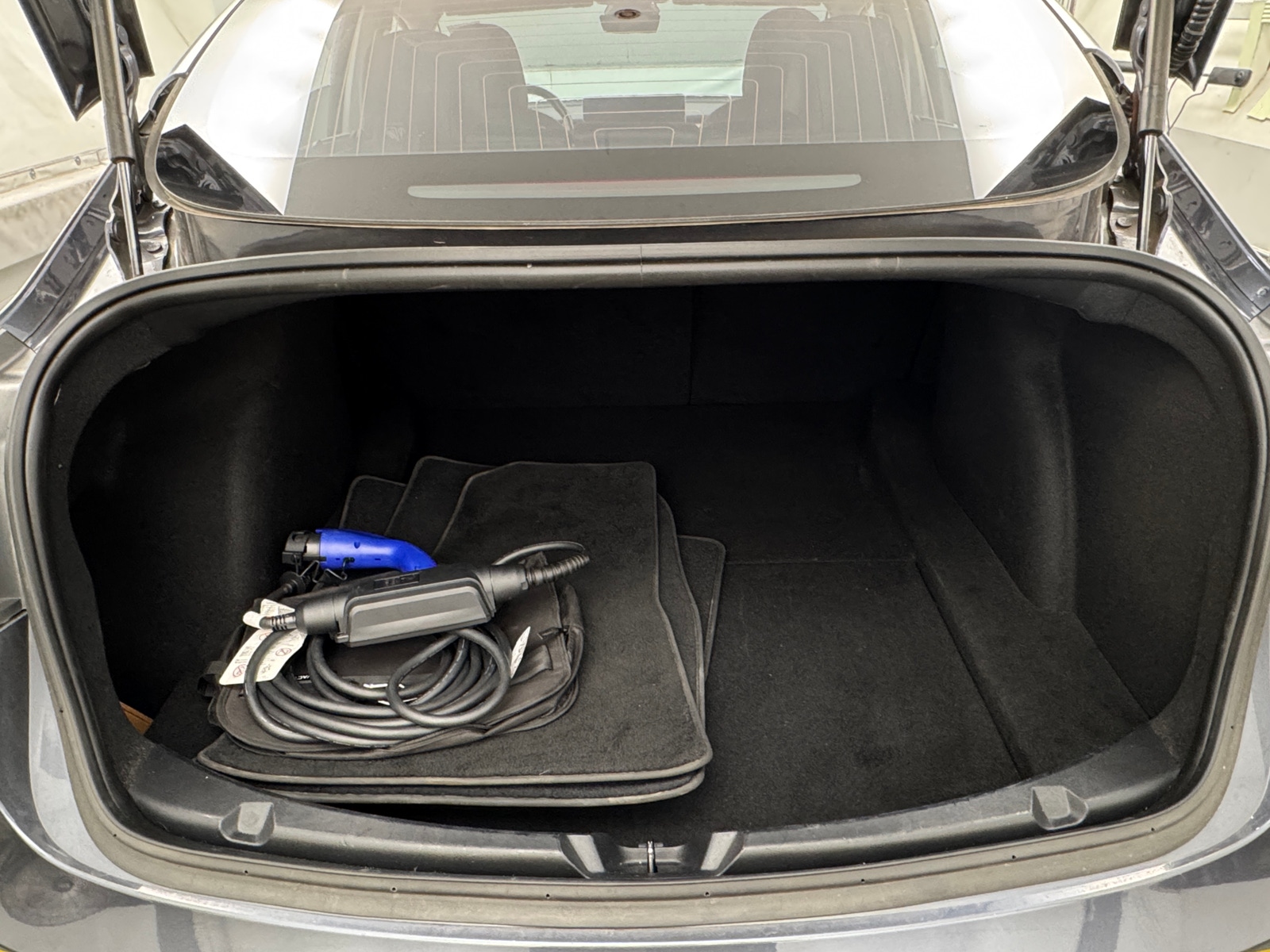 Thumbnail: 2018 Tesla Model 3 - 4