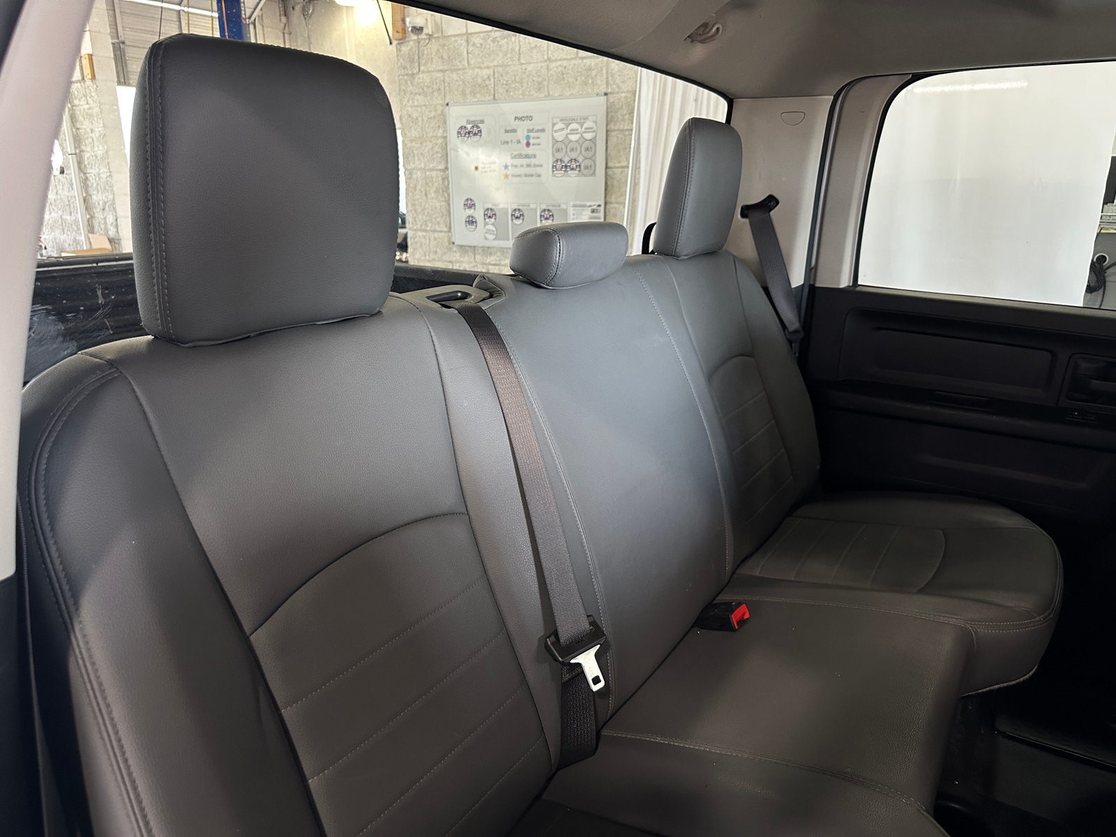 Thumbnail: 2019 RAM 1500 Classic - 6