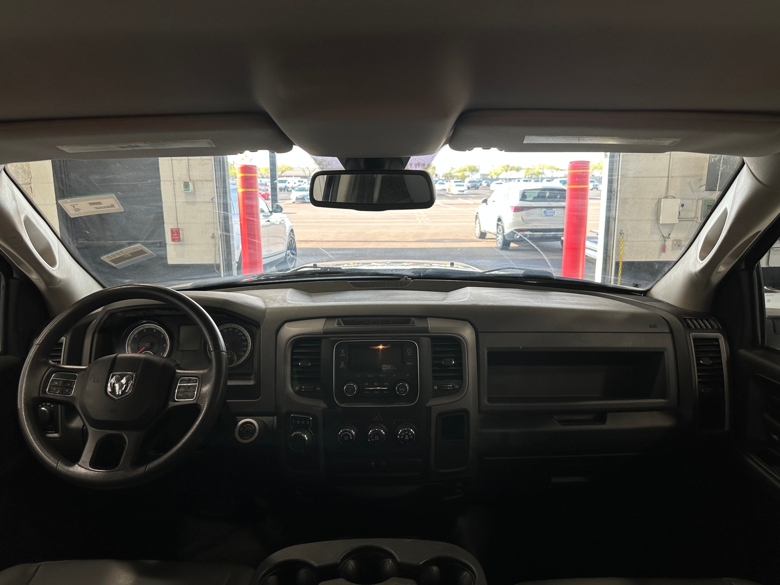 Thumbnail: 2019 RAM 1500 Classic - 3