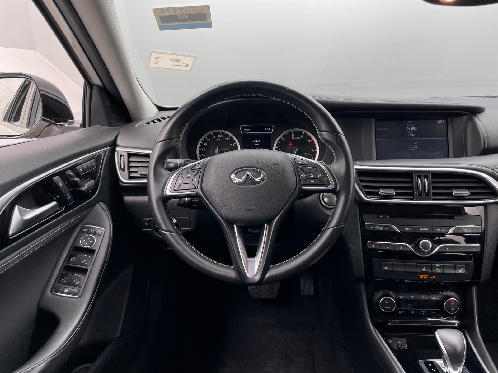 Thumbnail: 2019 INFINITI QX30 - 4