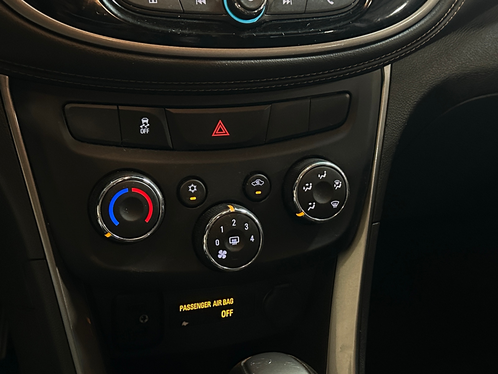 Thumbnail: 2020 Chevrolet Trax - 4