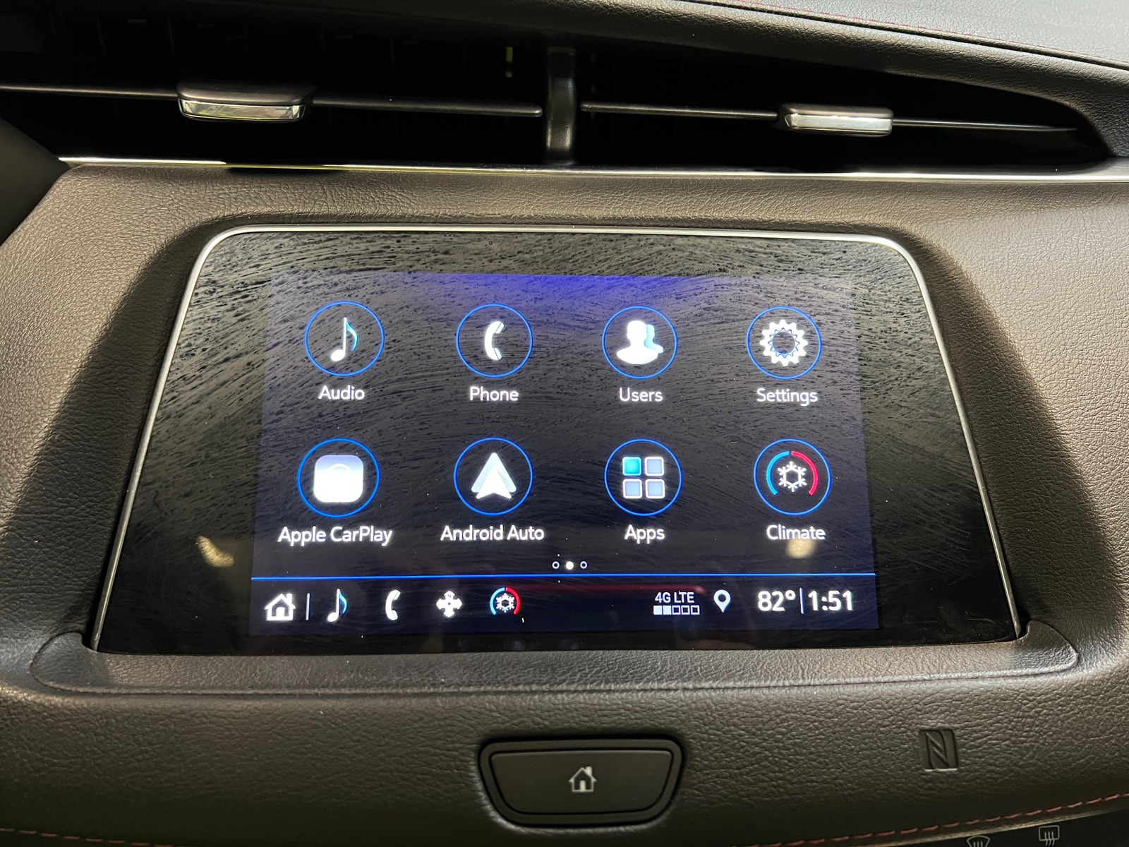 Thumbnail: 2019 Cadillac XT4 - 3