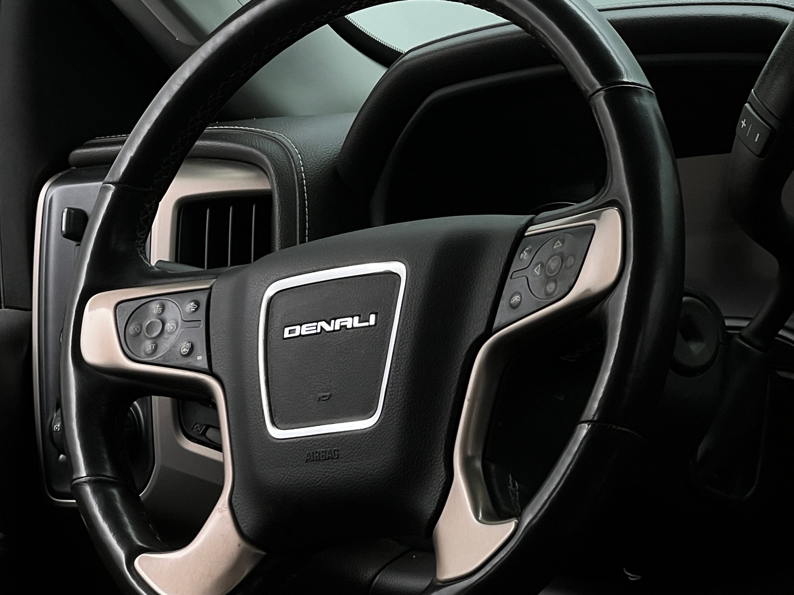 Thumbnail: 2016 GMC Sierra 2500 - 4