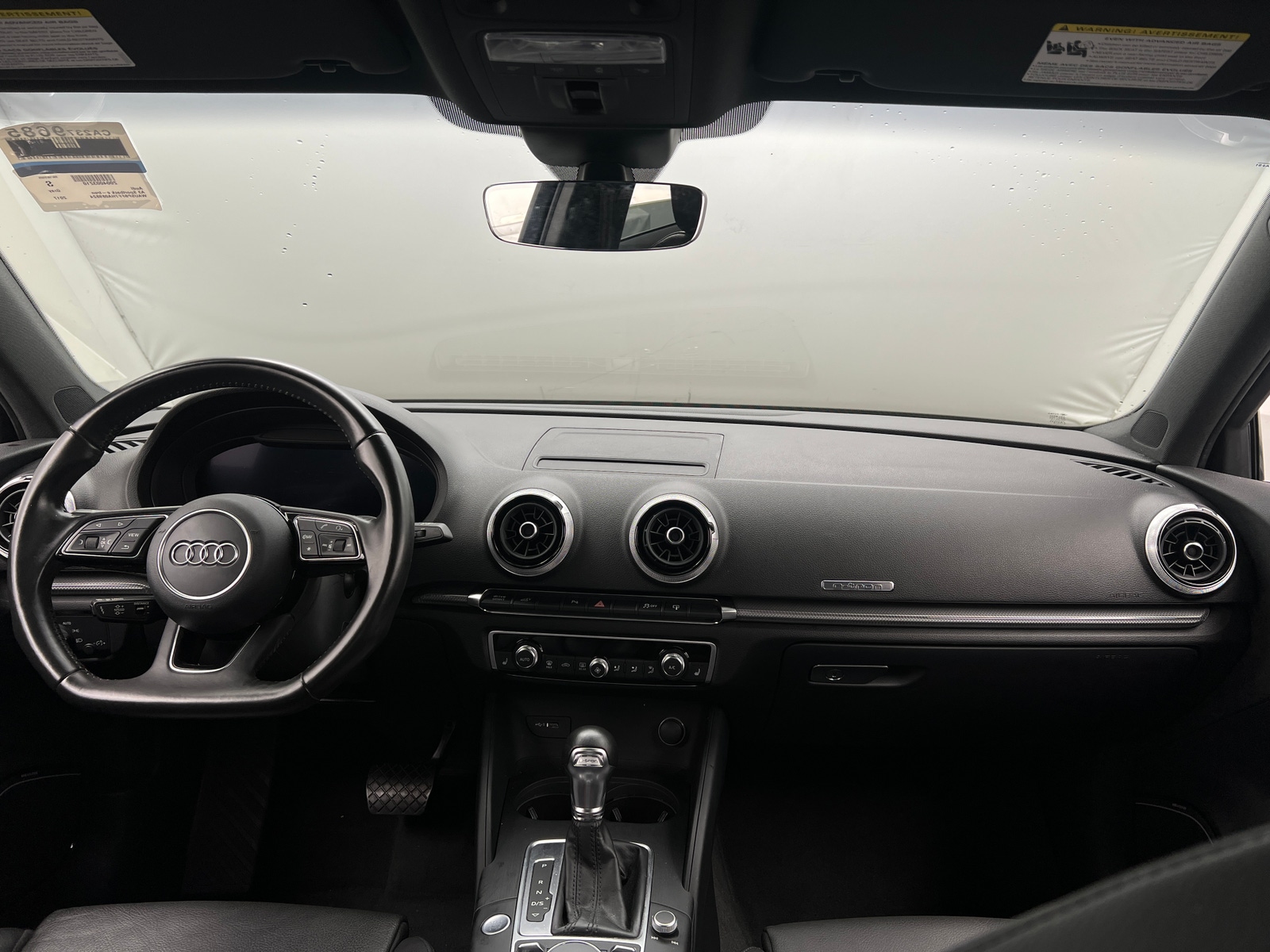 Thumbnail: 2017 Audi A3 e-tron - 2