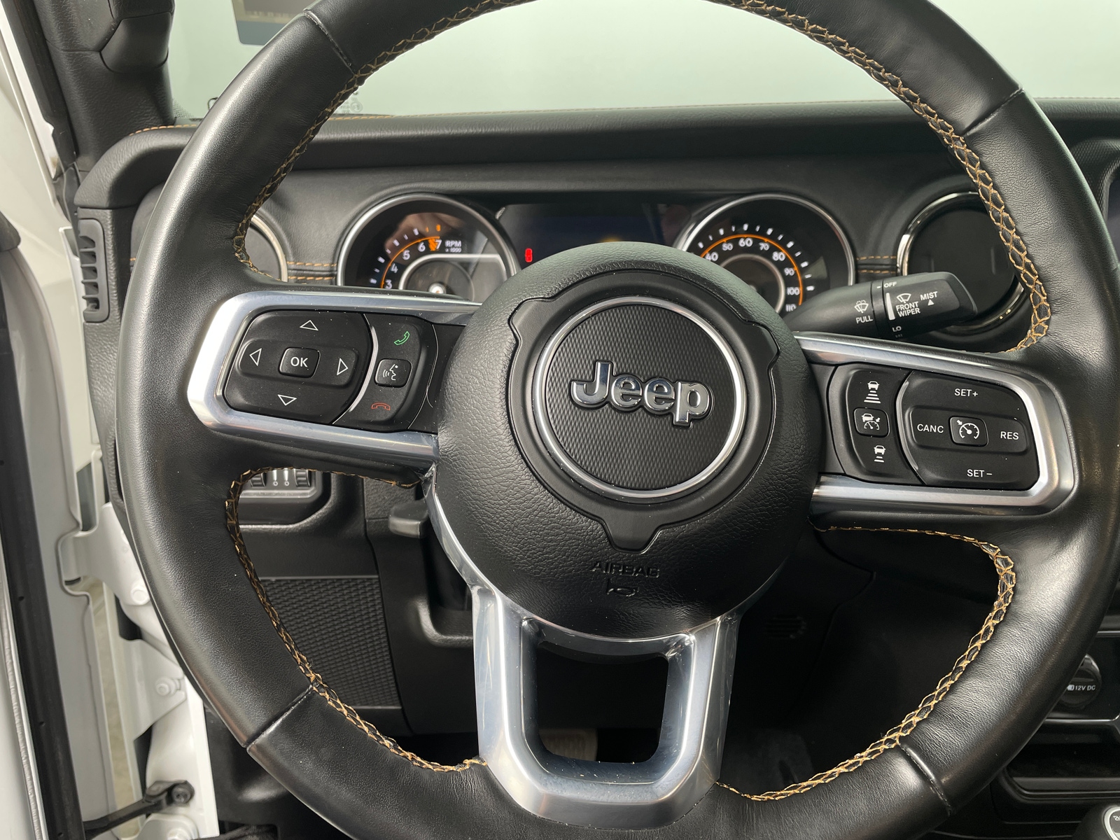 Thumbnail: 2022 Jeep Gladiator - 4