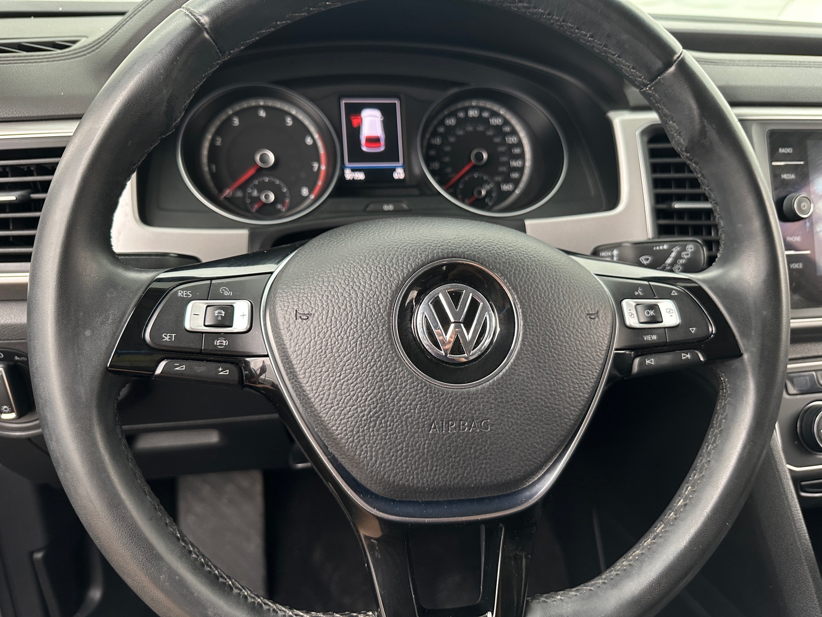 Thumbnail: 2019 Volkswagen Atlas - 4