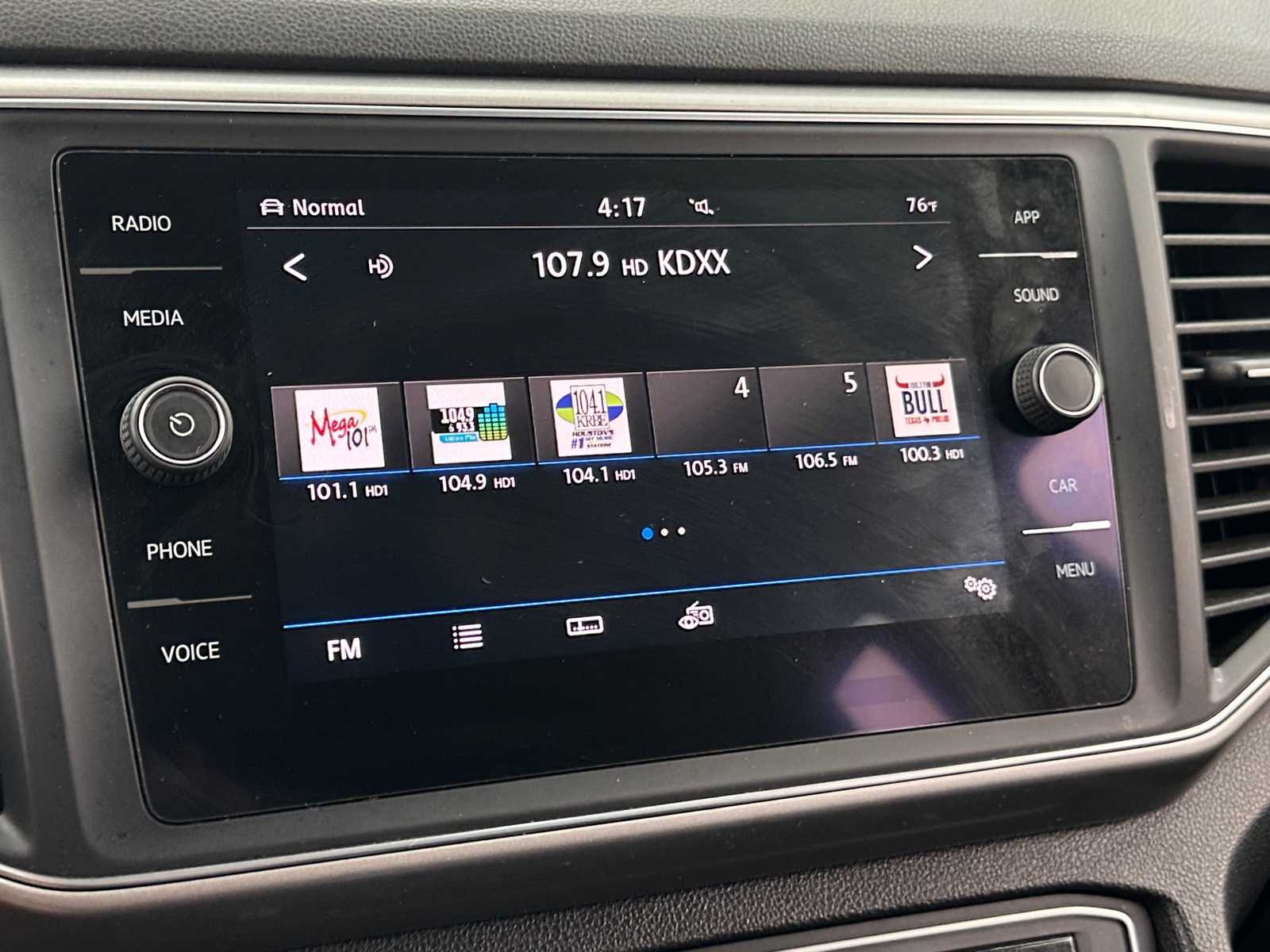 Thumbnail: 2019 Volkswagen Atlas - 3