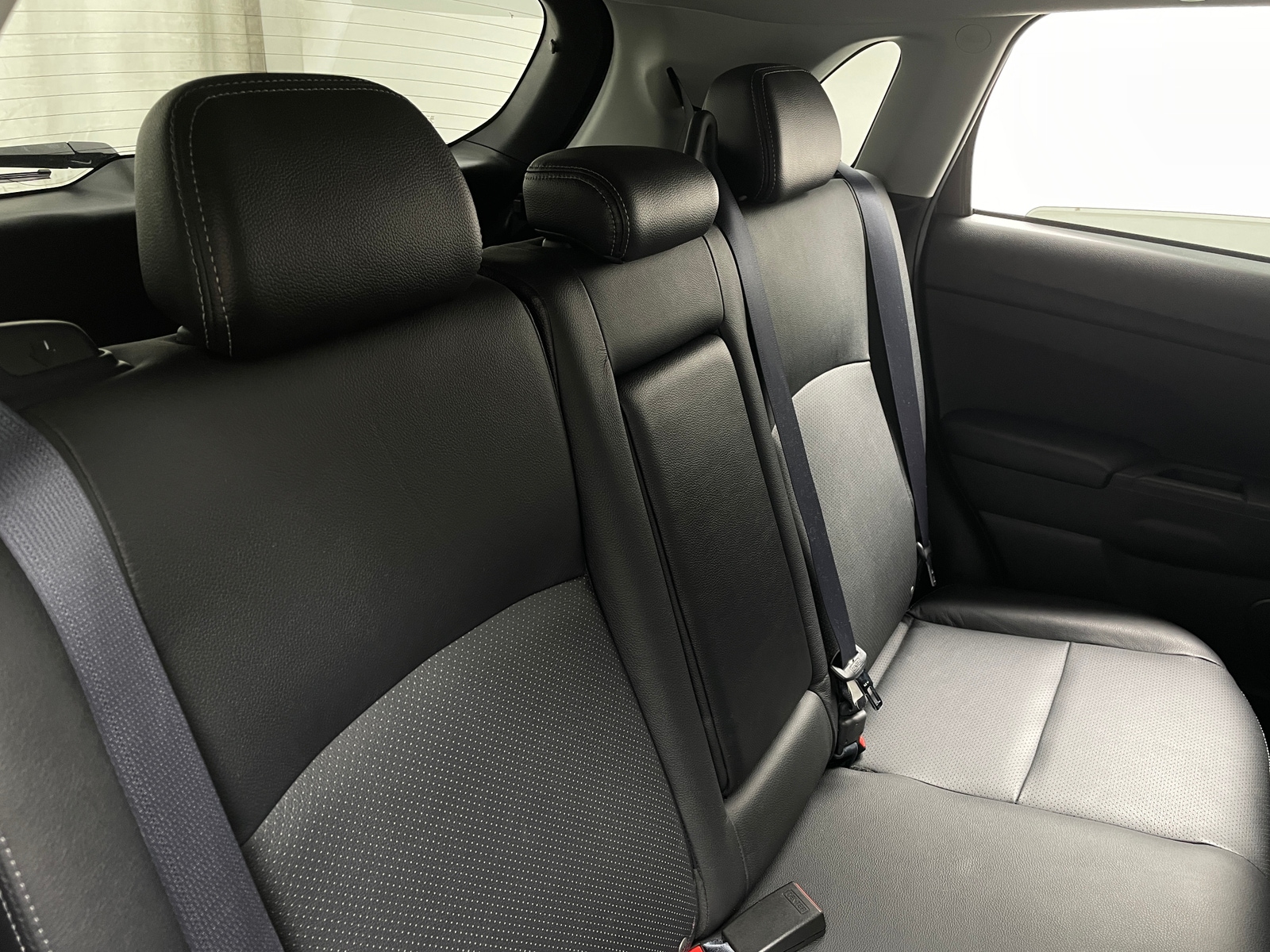 Thumbnail: 2017 Mitsubishi Outlander Sport - 5