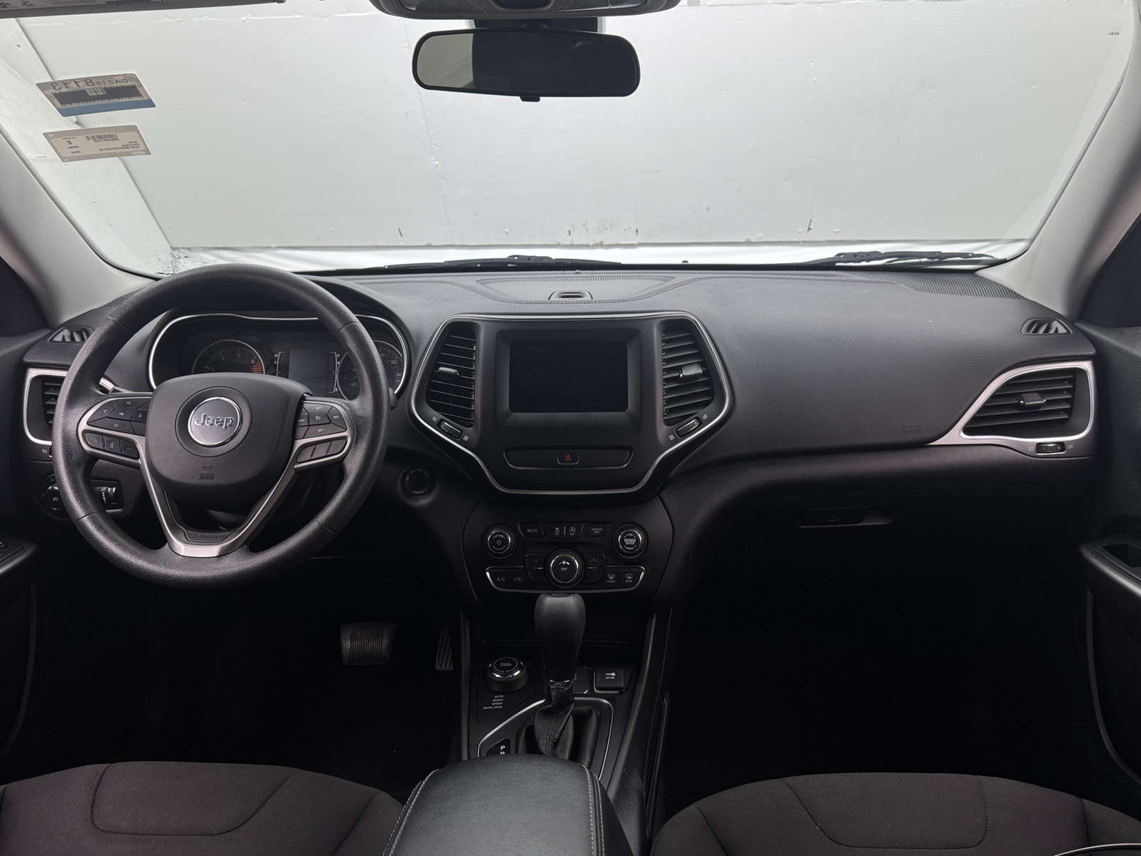 Thumbnail: 2019 Jeep Cherokee - 3