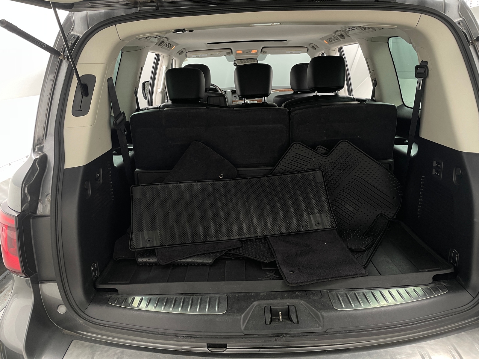 Thumbnail: 2018 INFINITI QX80 - 6