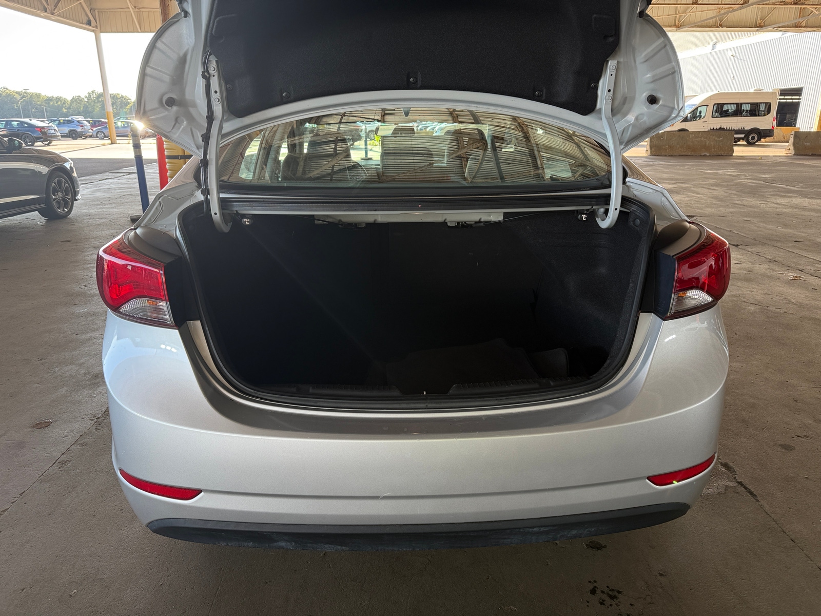 Thumbnail: 2015 Hyundai Elantra - 7