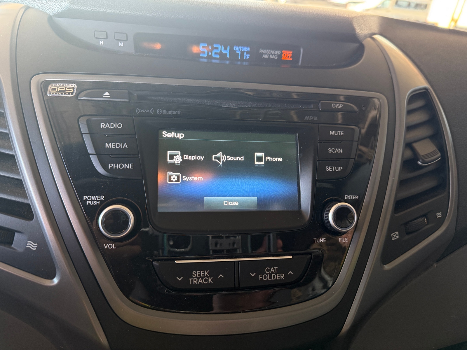 Thumbnail: 2015 Hyundai Elantra - 4