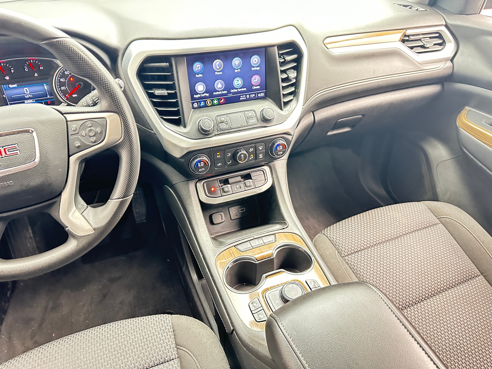 Thumbnail: 2023 GMC Acadia - 3