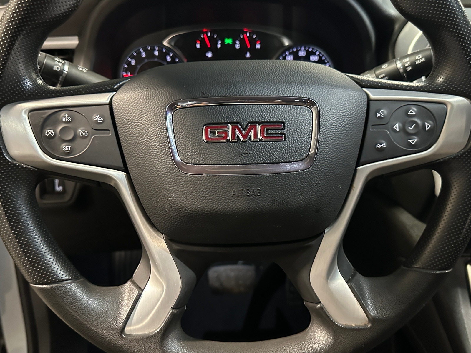 Thumbnail: 2023 GMC Acadia - 5
