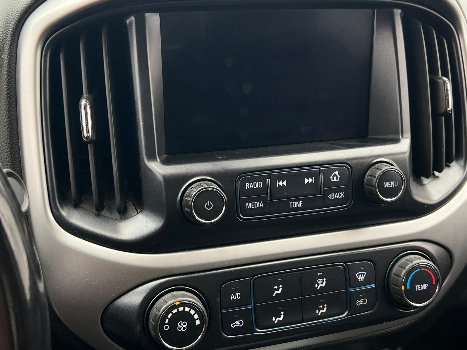 Thumbnail: 2018 Chevrolet Colorado - 4
