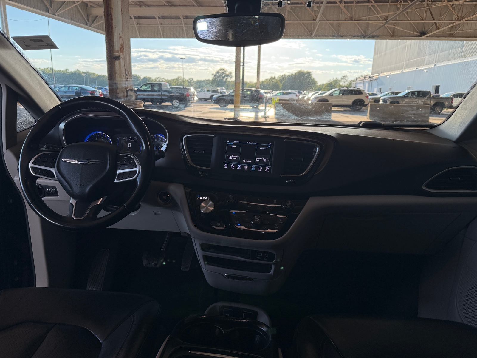 Thumbnail: 2018 Chrysler Pacifica - 2