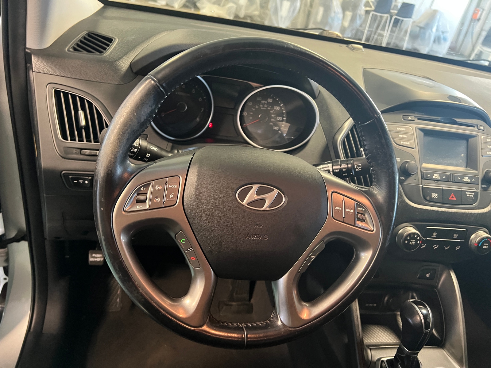 Thumbnail: 2014 Hyundai Tucson - 4