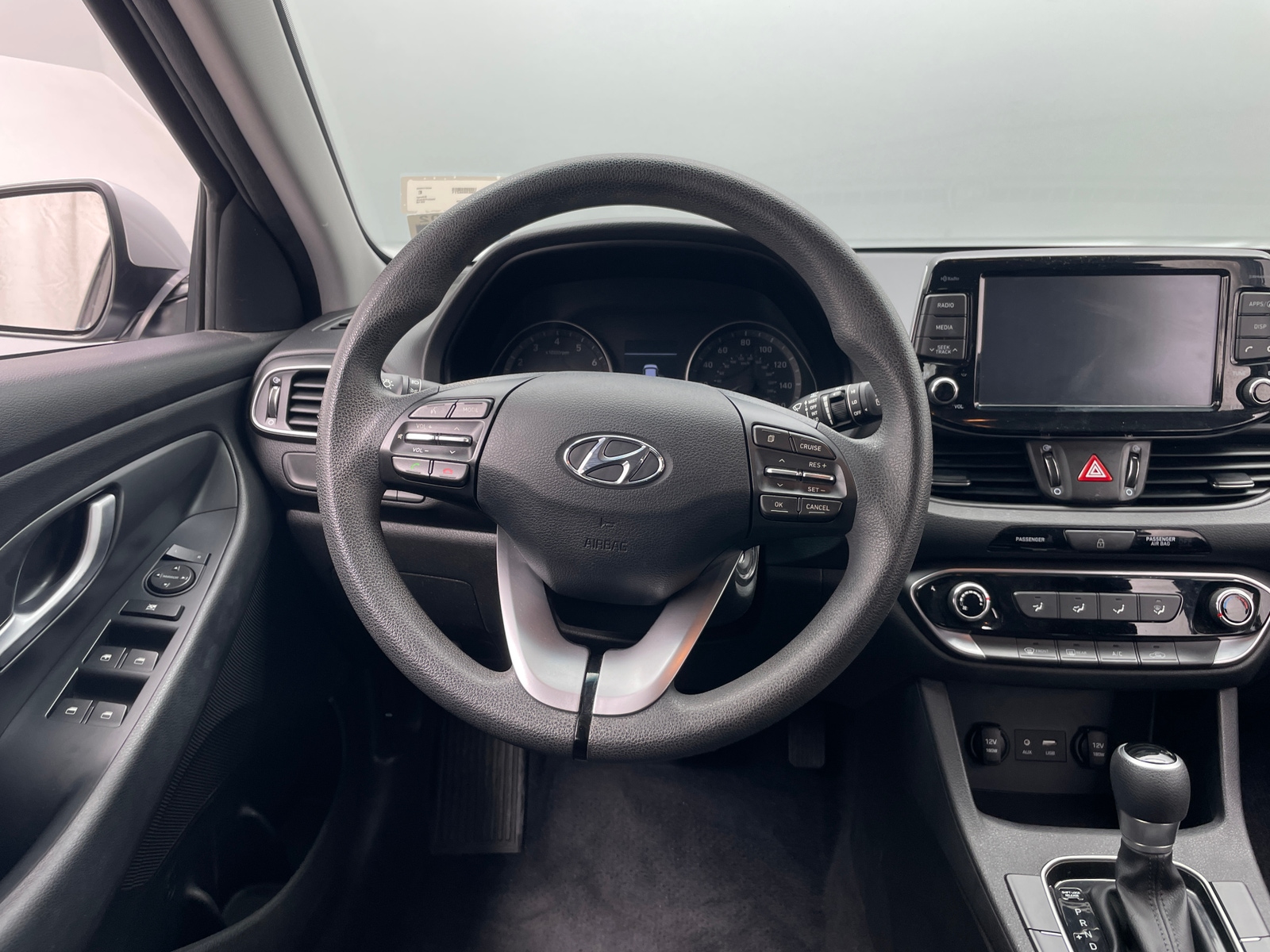 Thumbnail: 2018 Hyundai Elantra - 5