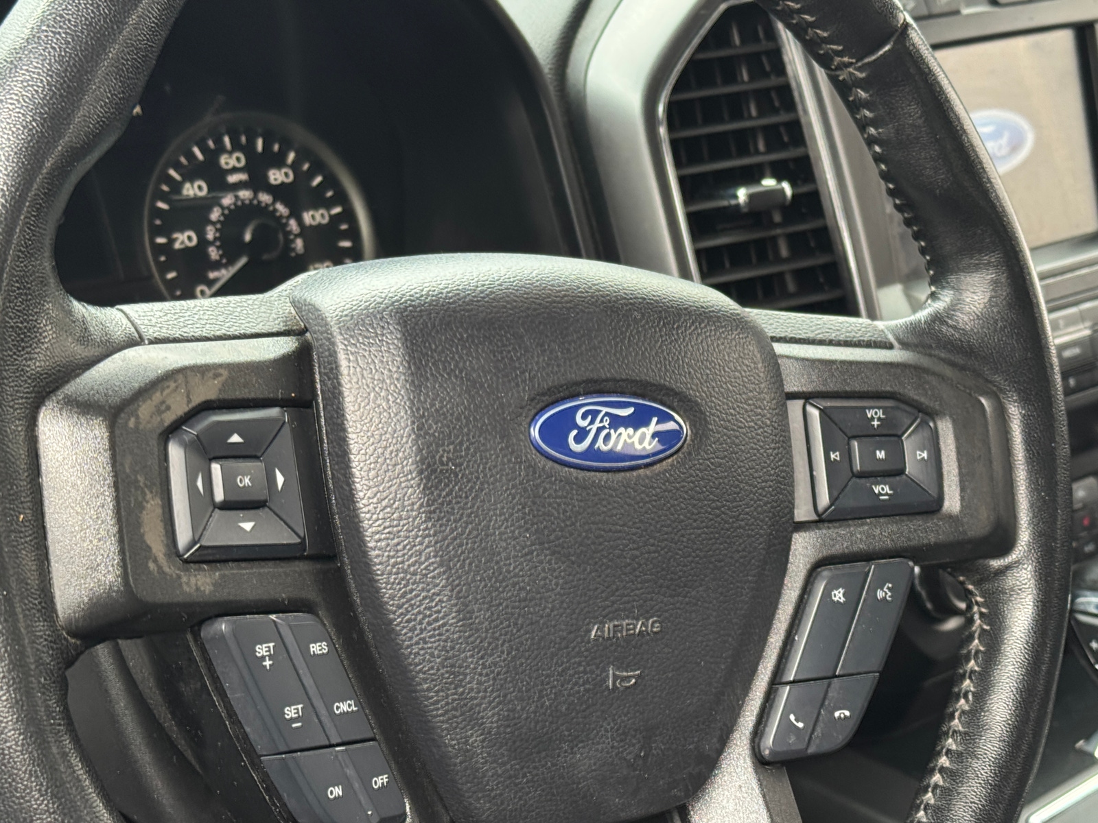 Thumbnail: 2020 Ford Econoline - 5