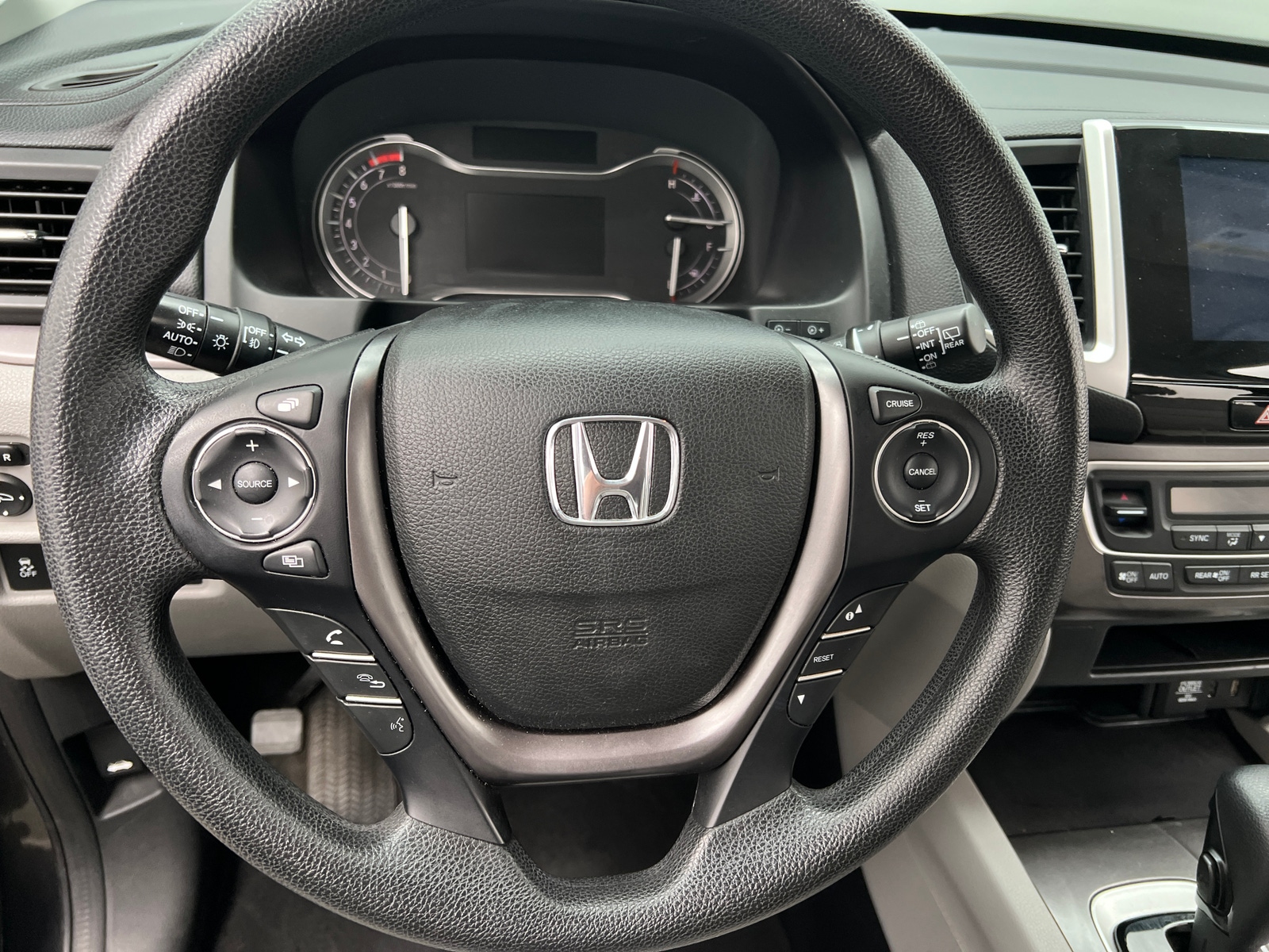 Thumbnail: 2017 Honda Pilot - 5