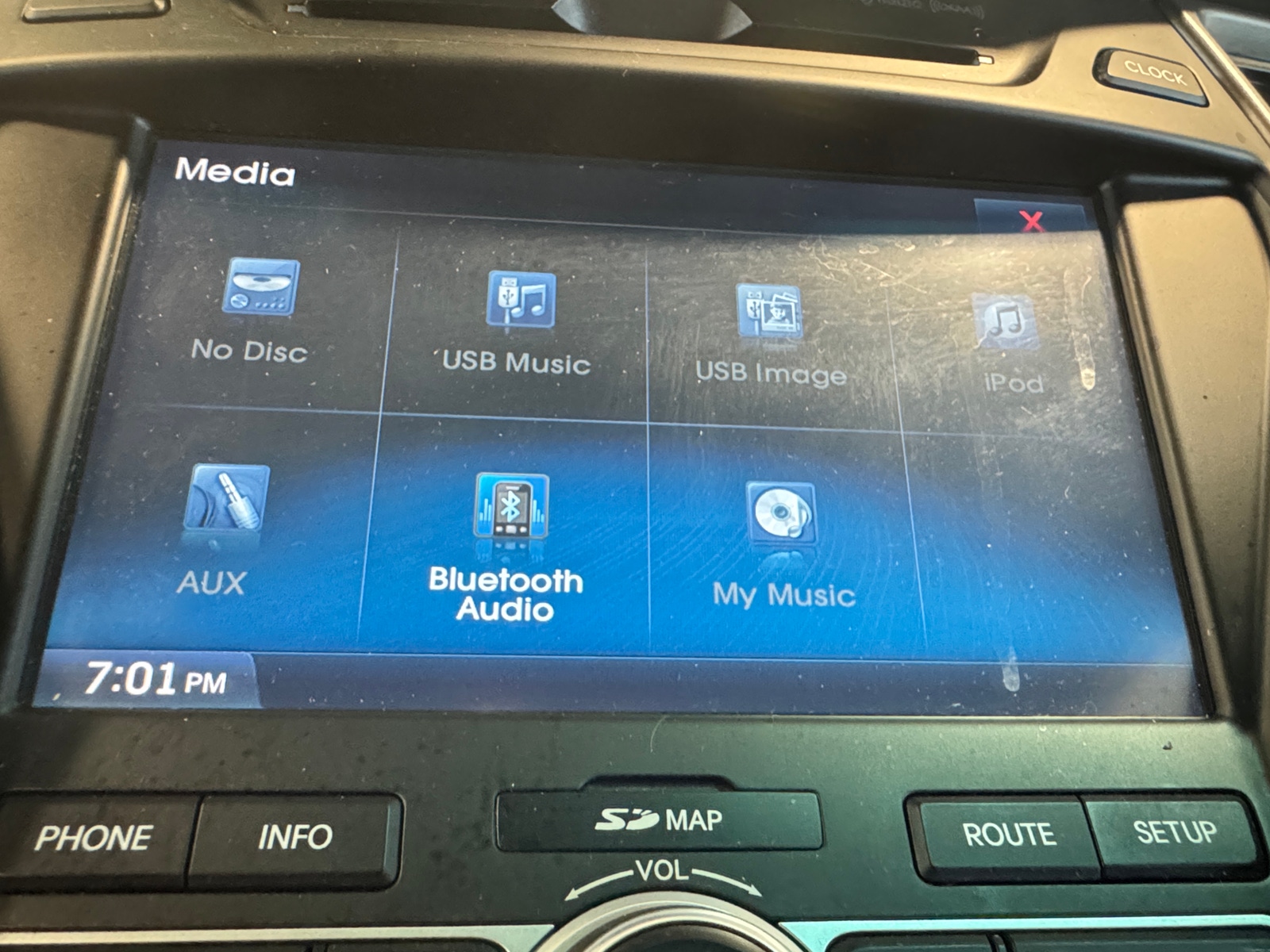 Thumbnail: 2014 Hyundai Santa Fe - 3