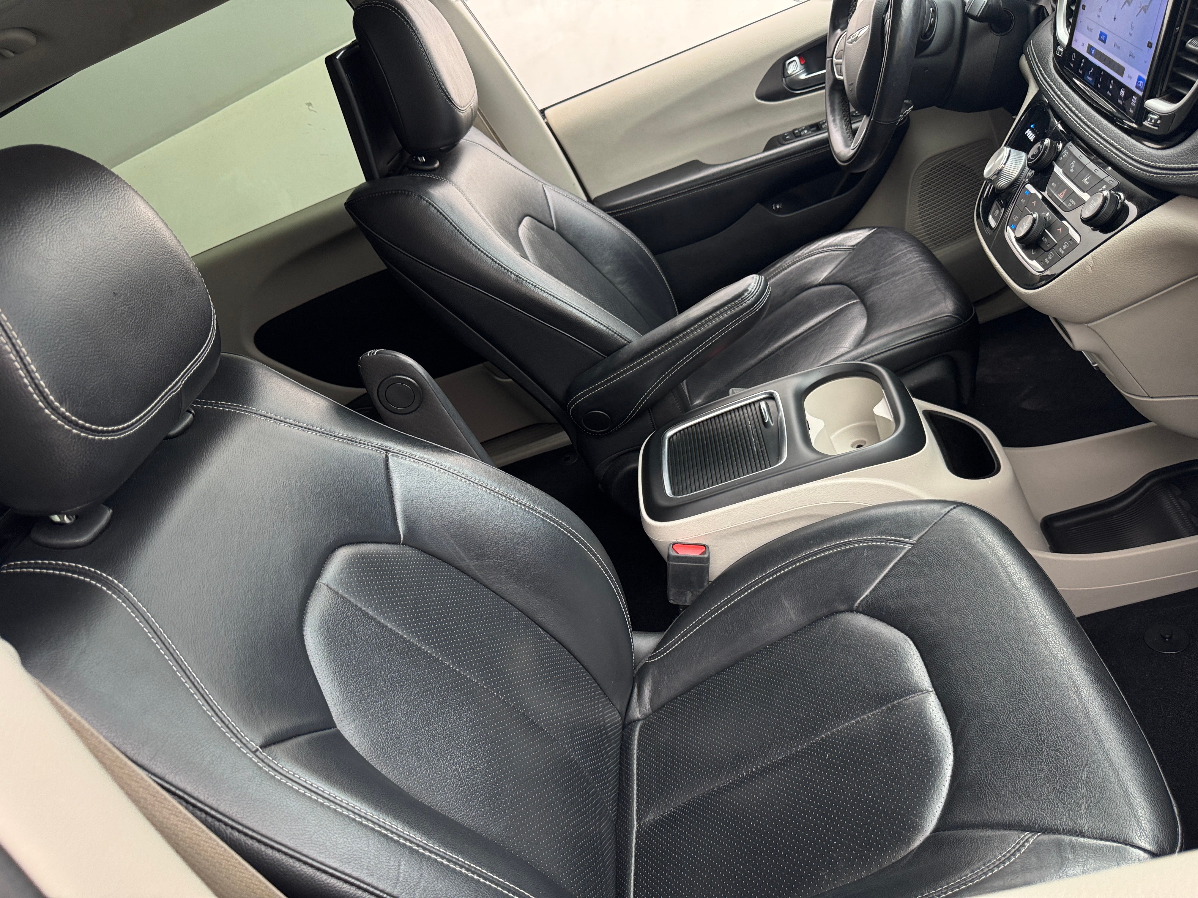 2022 Chrysler Pacifica Hybrid