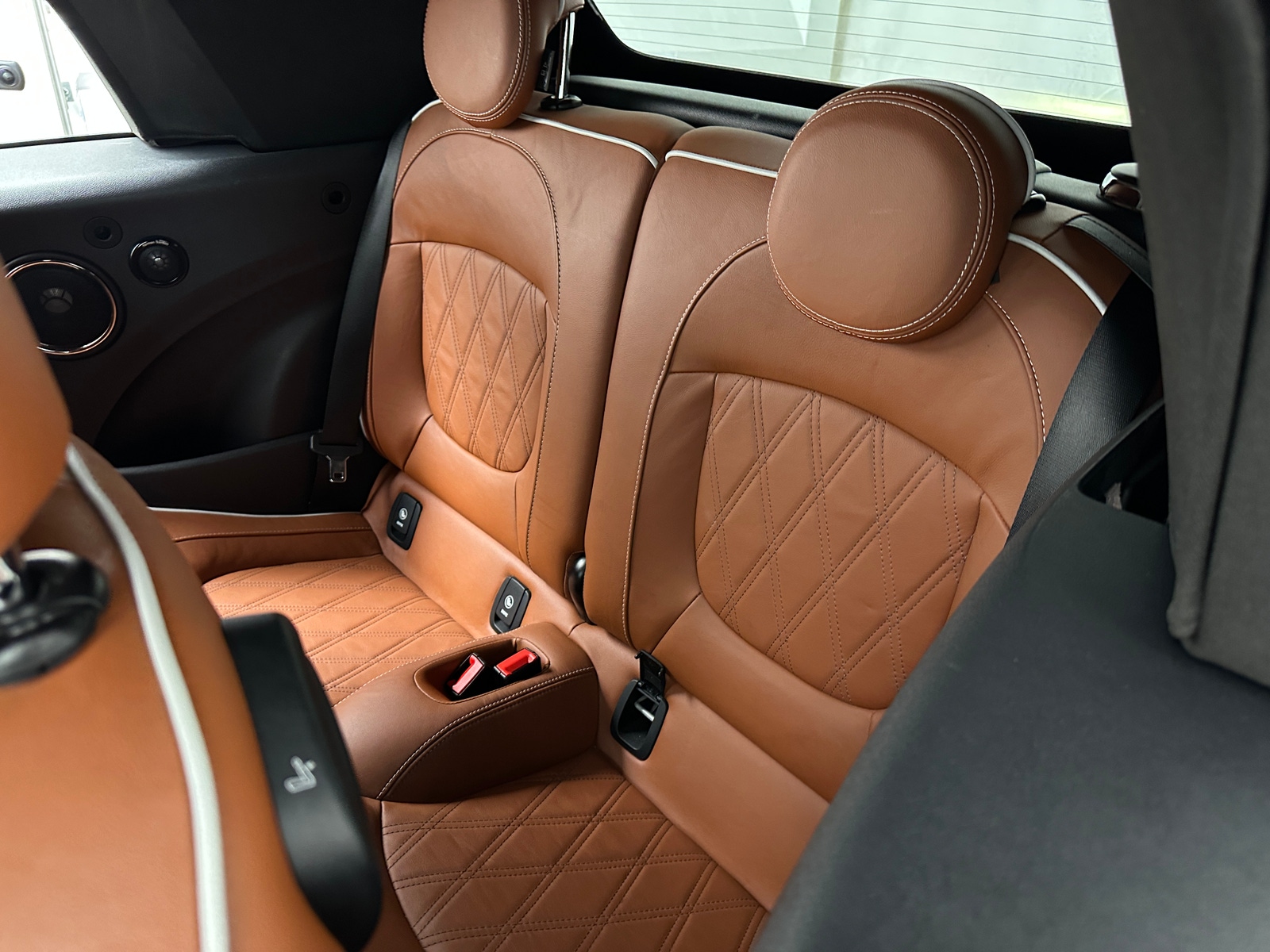 Thumbnail: 2017 MINI Cooper Convertible - 5