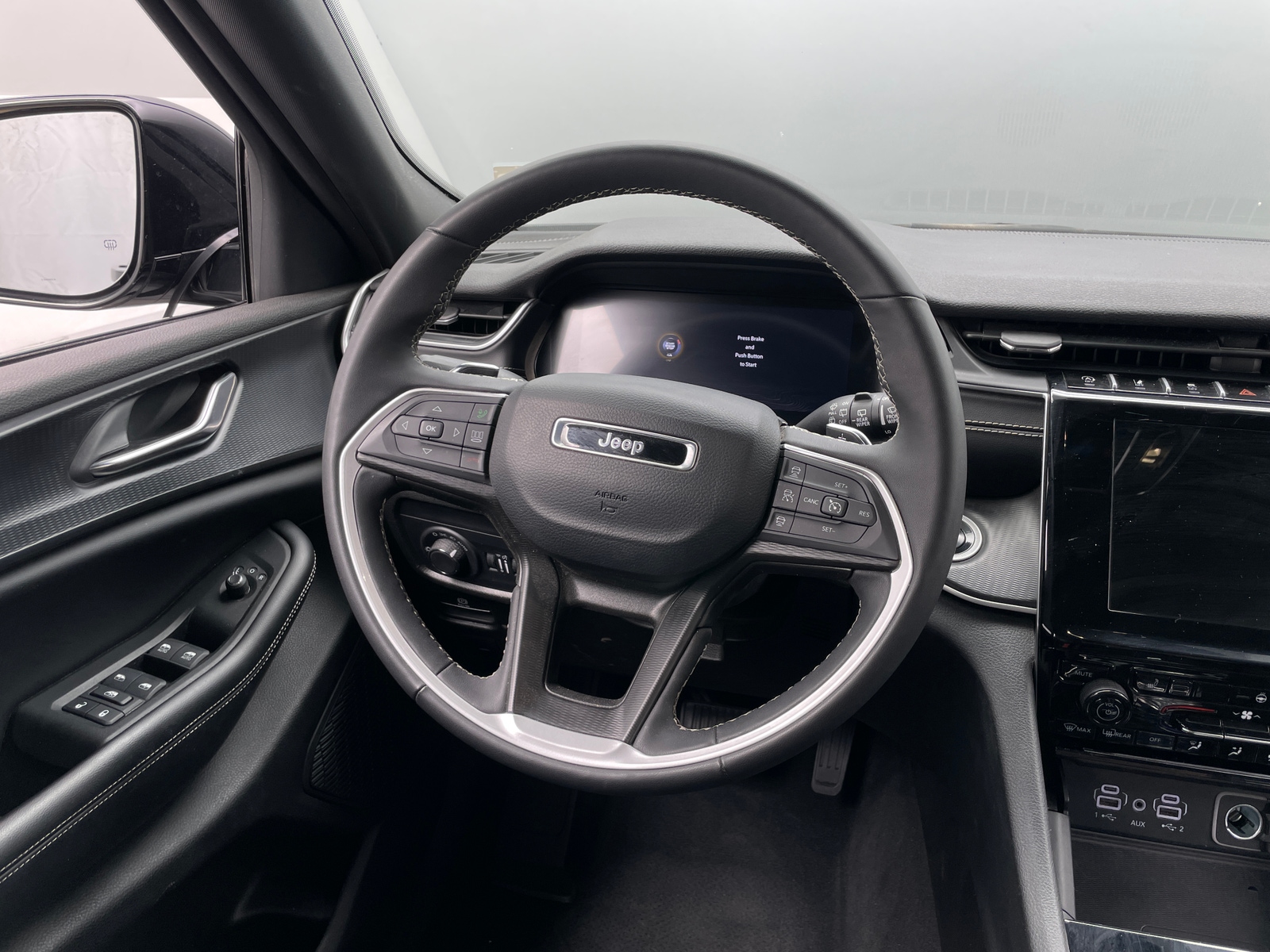 Thumbnail: 2024 Jeep Grand Cherokee L - 4