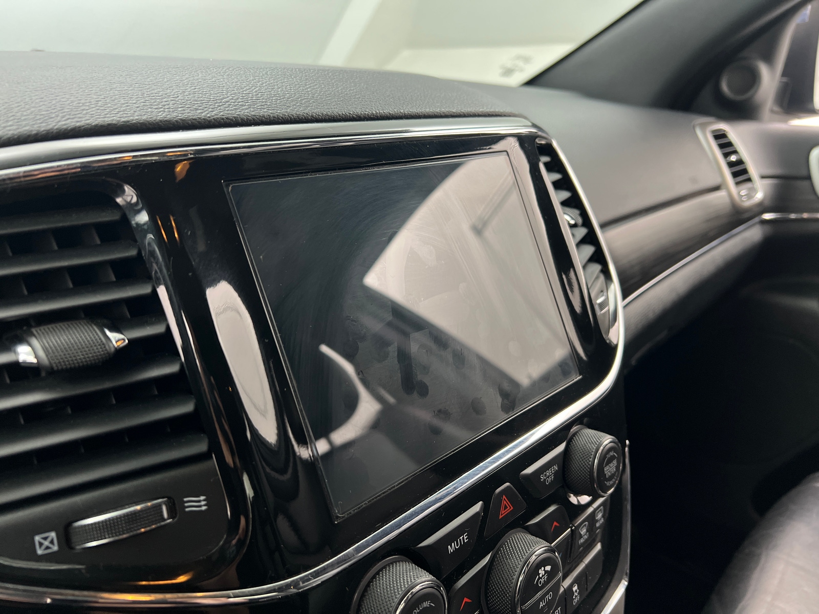 Thumbnail: 2021 Jeep Grand Cherokee - 4