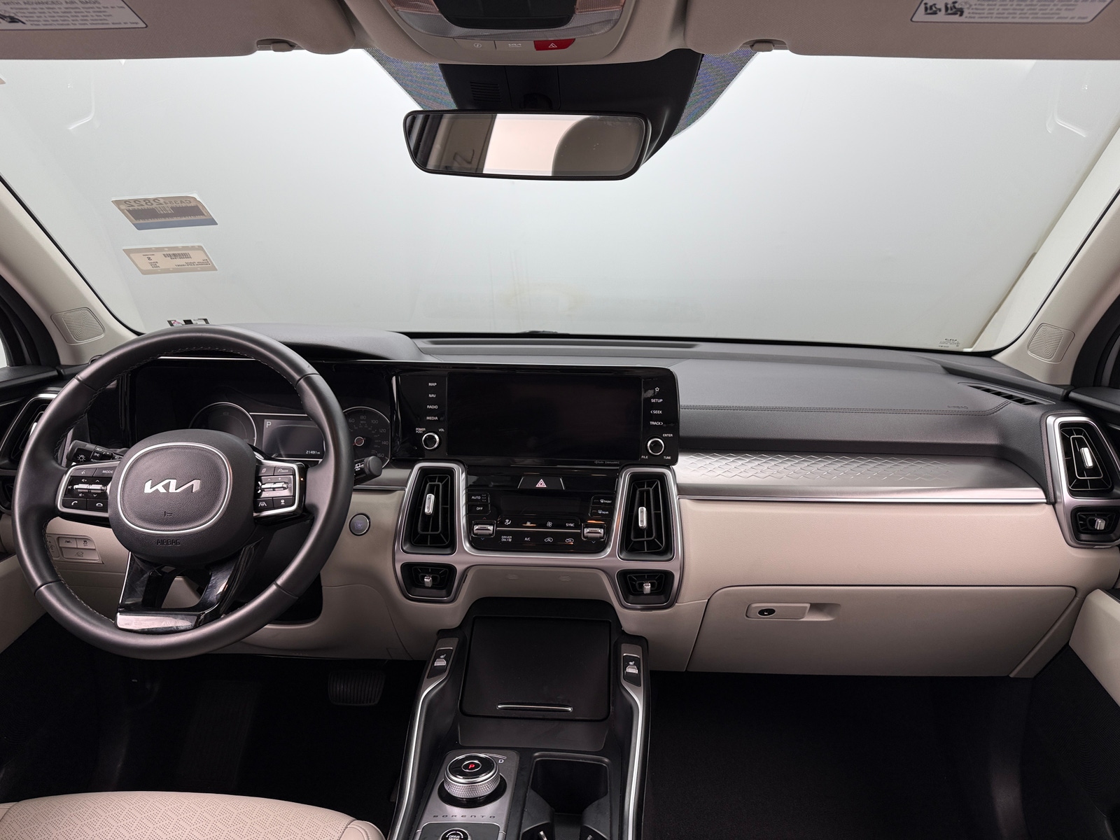 Thumbnail: 2023 Kia Sorento - 2