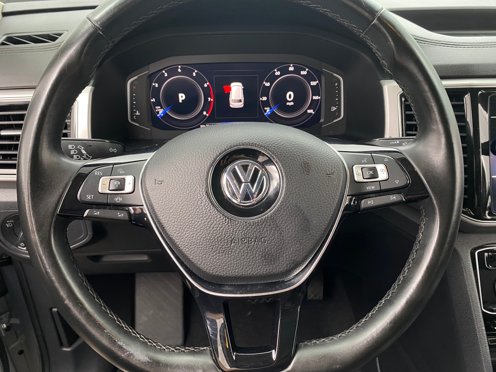 Thumbnail: 2019 Volkswagen Atlas - 4