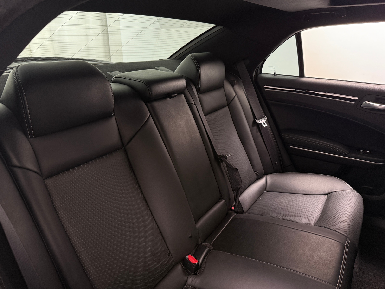 Thumbnail: 2021 Chrysler 300 - 5