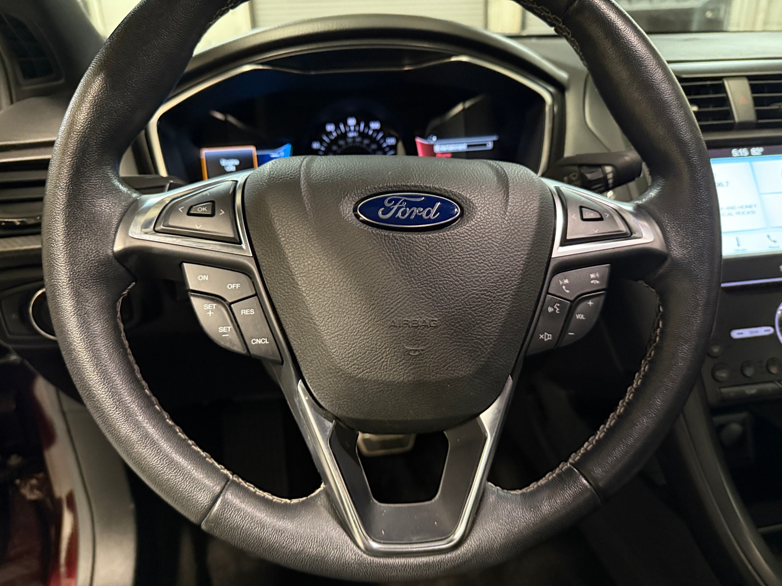 Thumbnail: 2017 Ford Fusion - 4