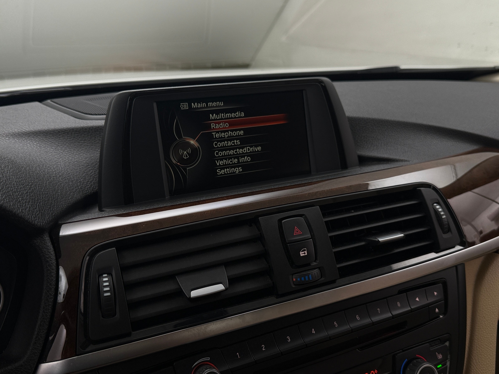 Thumbnail: 2015 BMW 4 Series - 3